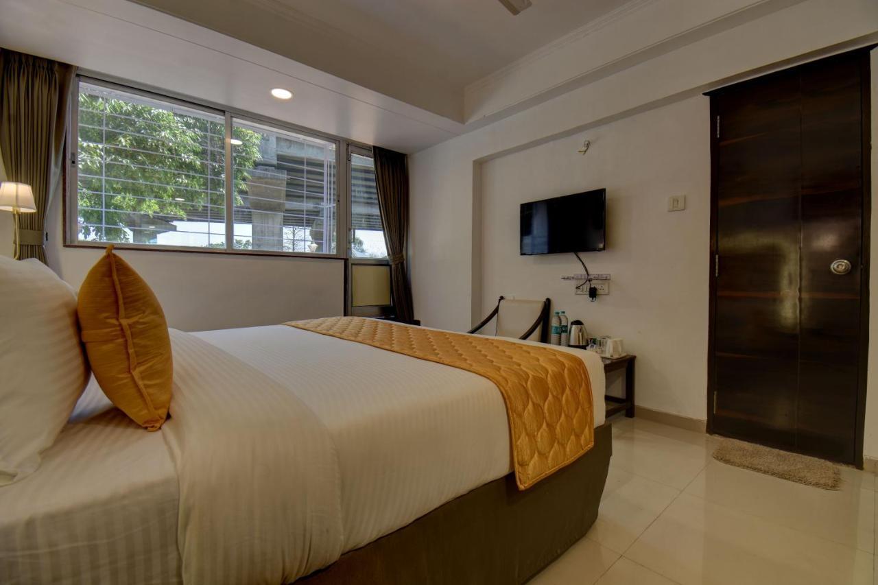Elite Hotel Lonavla Exterior foto
